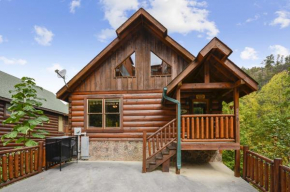 Spacious Cubby Bear Cabin